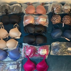 LOT of Victoria Secret very sexy Bombshell Push-up bras 32c
